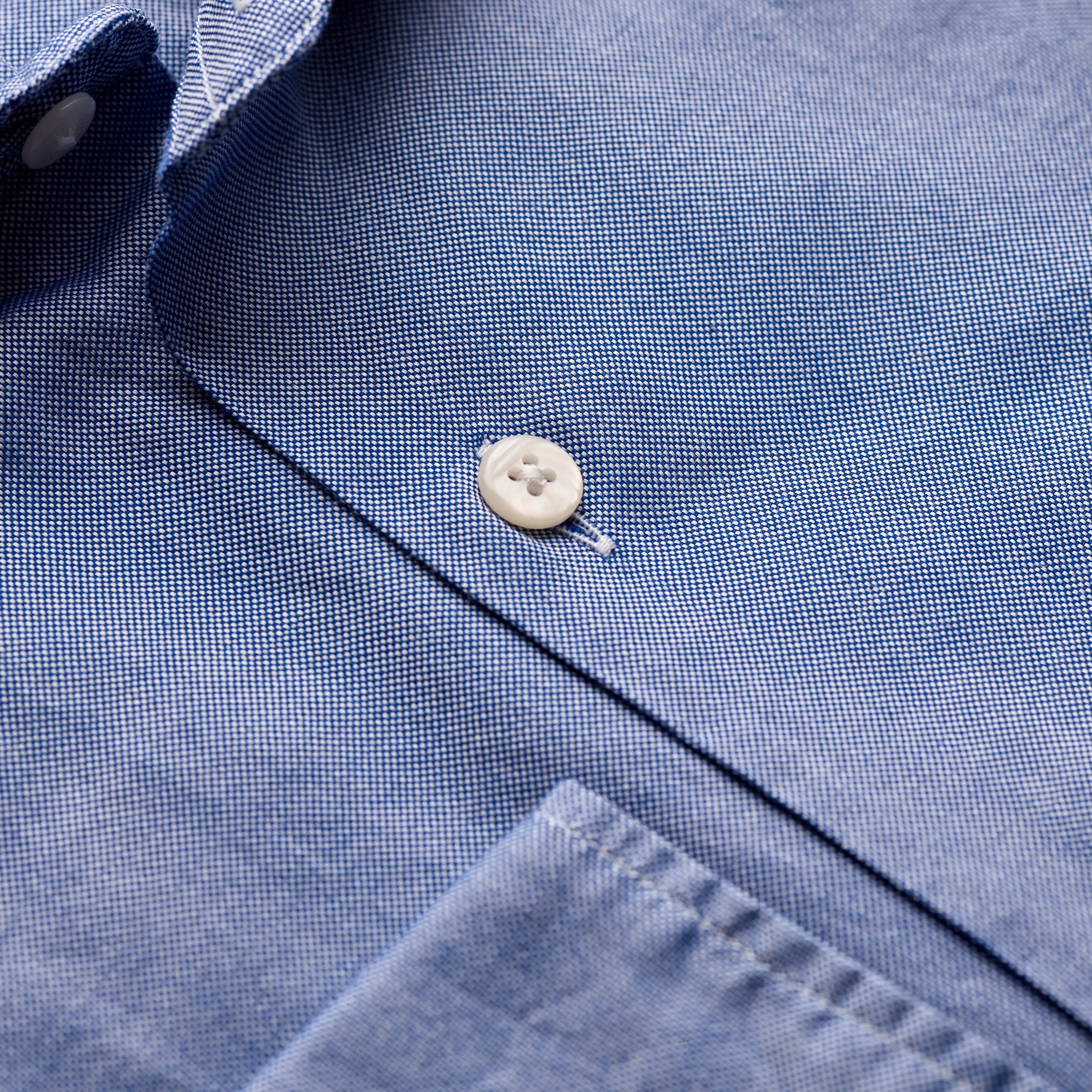 Mid-blue spread collar oxford shirt