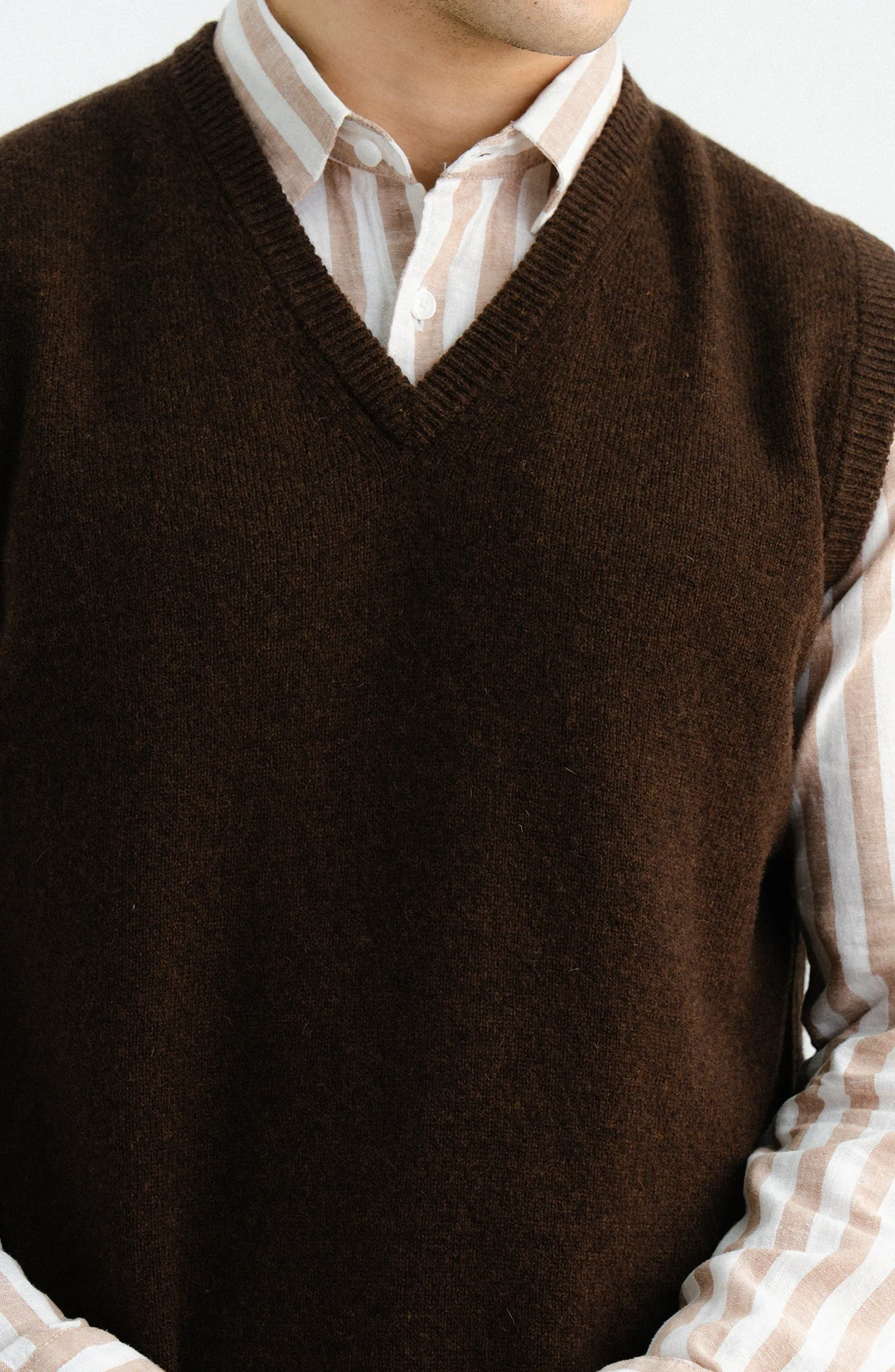 V-Neck Plain Sweater Sleeve-Less - Brown